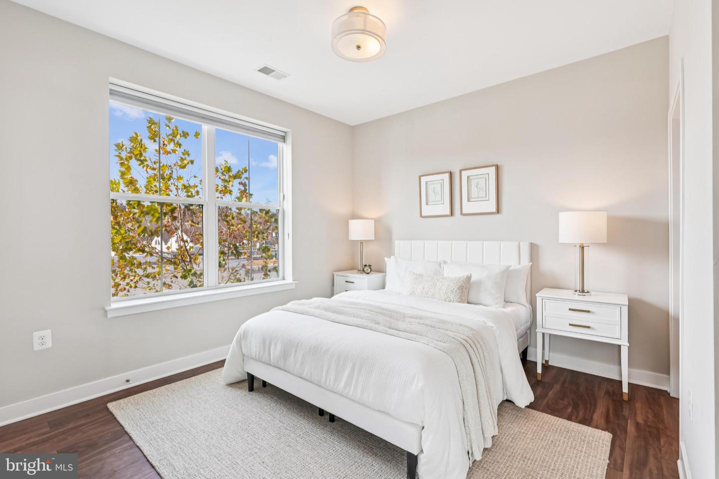 989 S BUCHANAN ST #225, ARLINGTON, Virginia 22204, 2 Bedrooms Bedrooms, 6 Rooms Rooms,2 BathroomsBathrooms,Residential,For sale,989 S BUCHANAN ST #225,VAAR2066584 MLS # VAAR2066584