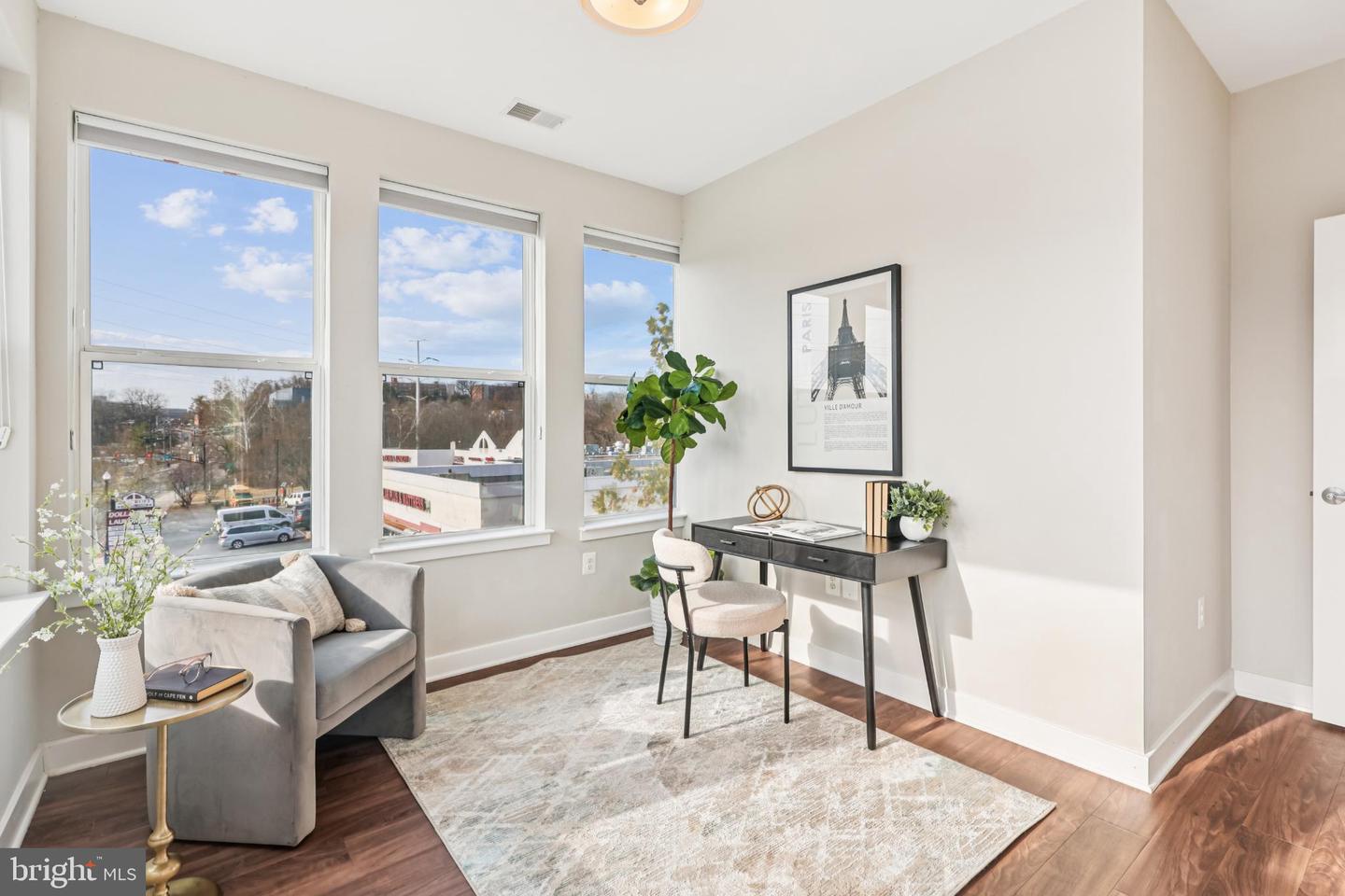 989 S BUCHANAN ST #225, ARLINGTON, Virginia 22204, 2 Bedrooms Bedrooms, 6 Rooms Rooms,2 BathroomsBathrooms,Residential,For sale,989 S BUCHANAN ST #225,VAAR2066584 MLS # VAAR2066584