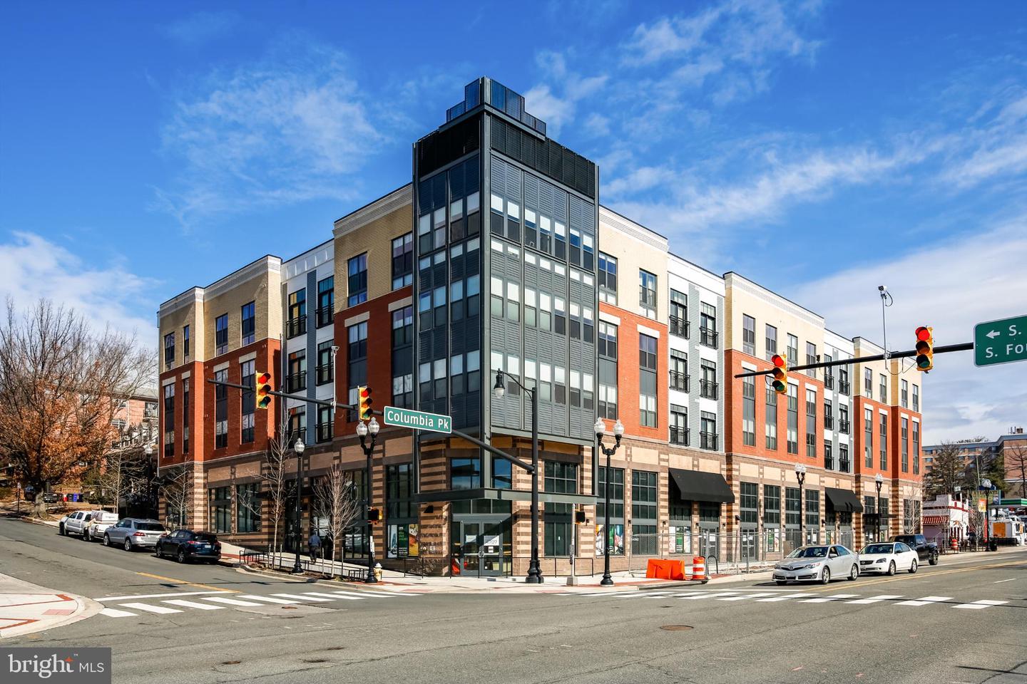 989 S BUCHANAN ST #225, ARLINGTON, Virginia 22204, 2 Bedrooms Bedrooms, 6 Rooms Rooms,2 BathroomsBathrooms,Residential,For sale,989 S BUCHANAN ST #225,VAAR2066584 MLS # VAAR2066584