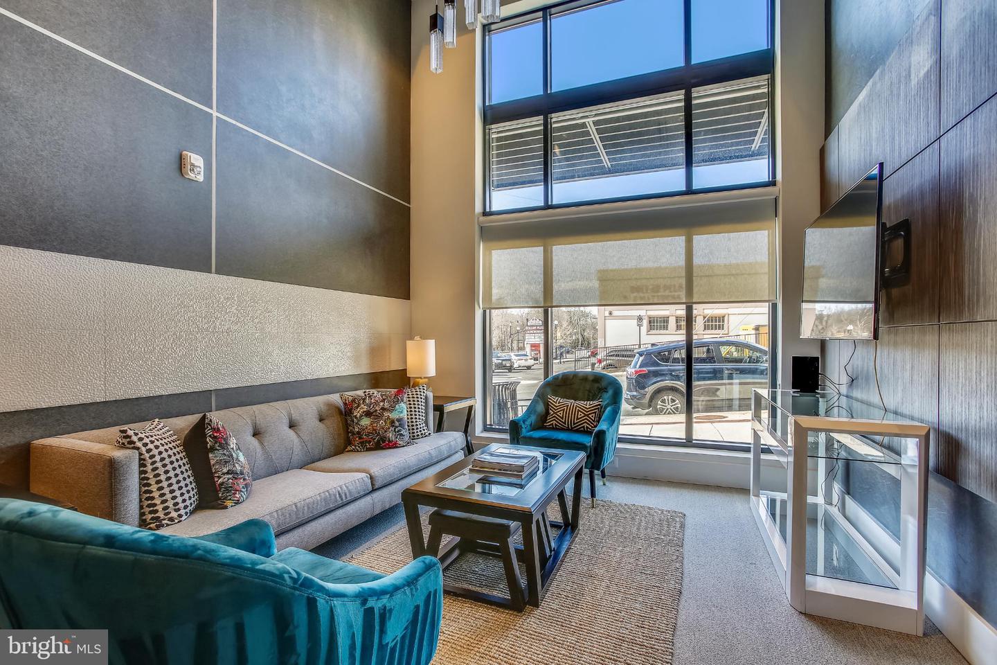 989 S BUCHANAN ST #225, ARLINGTON, Virginia 22204, 2 Bedrooms Bedrooms, 6 Rooms Rooms,2 BathroomsBathrooms,Residential,For sale,989 S BUCHANAN ST #225,VAAR2066584 MLS # VAAR2066584