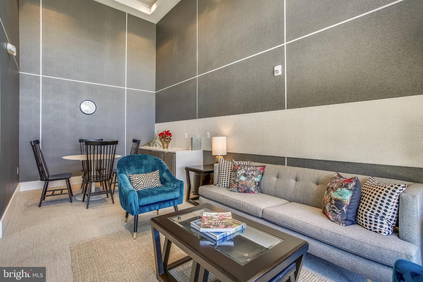 989 S BUCHANAN ST #225, ARLINGTON, Virginia 22204, 2 Bedrooms Bedrooms, 6 Rooms Rooms,2 BathroomsBathrooms,Residential,For sale,989 S BUCHANAN ST #225,VAAR2066584 MLS # VAAR2066584