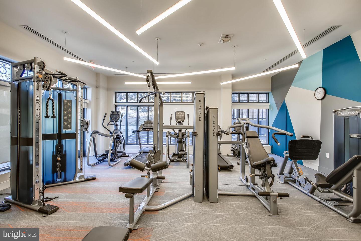 989 S BUCHANAN ST #225, ARLINGTON, Virginia 22204, 2 Bedrooms Bedrooms, 6 Rooms Rooms,2 BathroomsBathrooms,Residential,For sale,989 S BUCHANAN ST #225,VAAR2066584 MLS # VAAR2066584