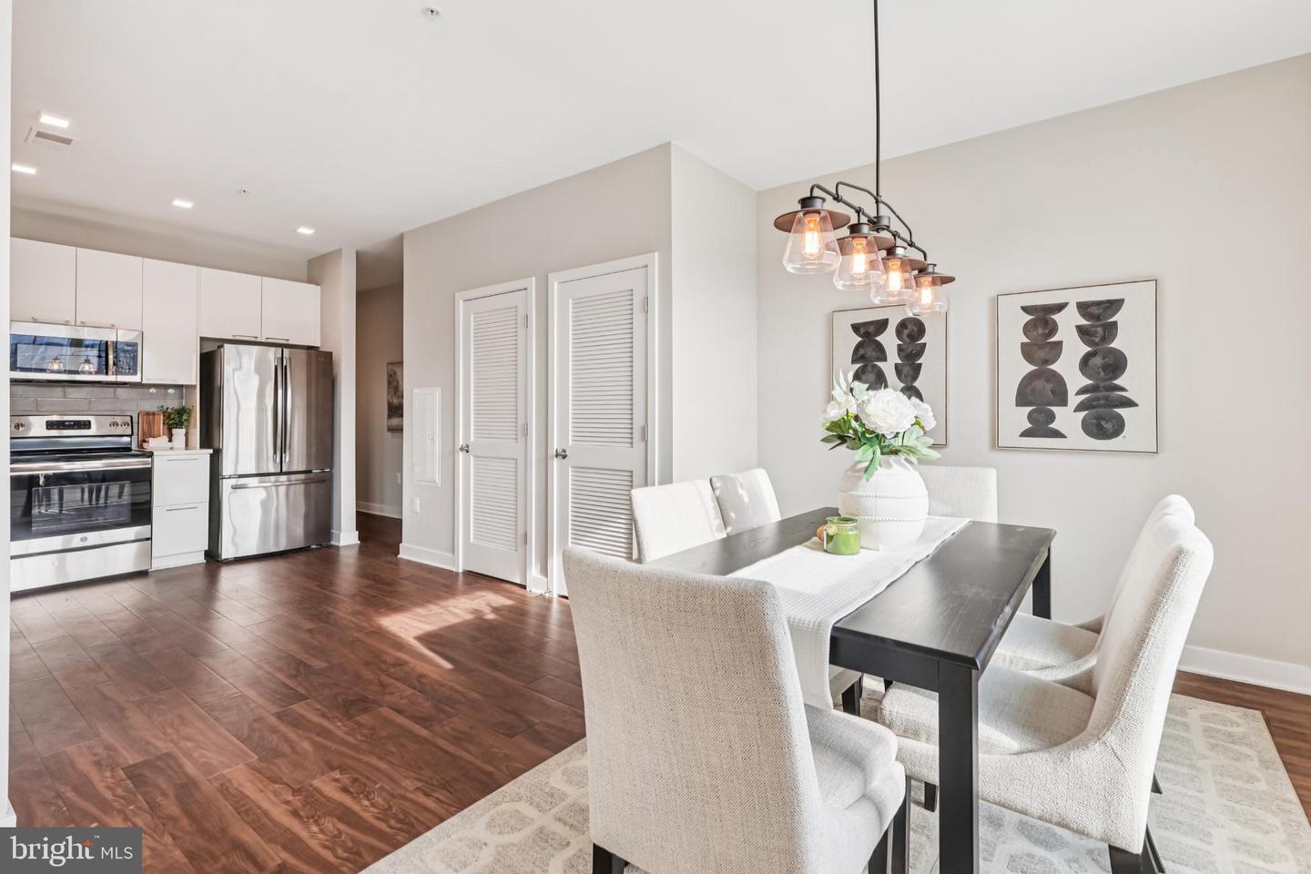 989 S BUCHANAN ST #225, ARLINGTON, Virginia 22204, 2 Bedrooms Bedrooms, 6 Rooms Rooms,2 BathroomsBathrooms,Residential,For sale,989 S BUCHANAN ST #225,VAAR2066584 MLS # VAAR2066584