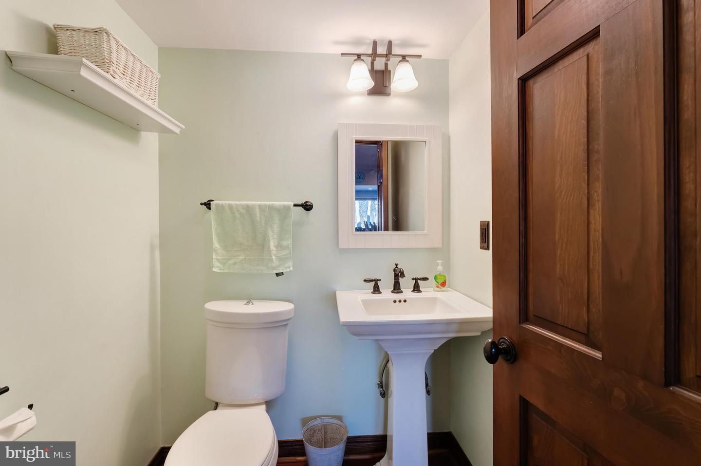 222 BARRED OWL LN, BOYCE, Virginia 22620, 4 Bedrooms Bedrooms, ,3 BathroomsBathrooms,Residential,For sale,222 BARRED OWL LN,VACL2006258 MLS # VACL2006258 222 BARRED OWL LN, BOYCE, Virginia 22620, 4 Bedrooms Bedrooms, ,3 BathroomsBathrooms,Residential,For sale,222 BARRED OWL LN,VACL2006258 MLS # VACL2006258