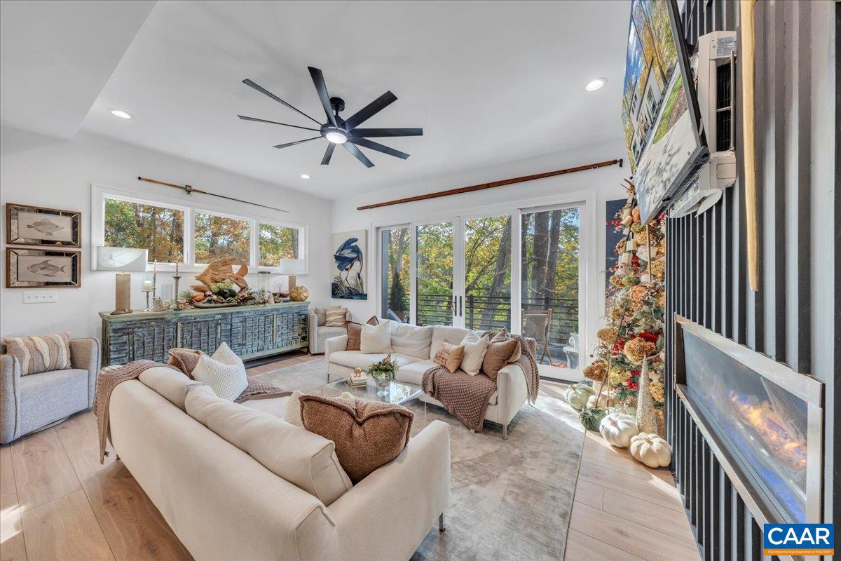 16358 MONETA RD, MONETA, Virginia 24121, 5 Bedrooms Bedrooms, ,3 BathroomsBathrooms,Residential,For sale,16358 MONETA RD,671614 MLS # 671614 16358 MONETA RD, MONETA, Virginia 24121, 5 Bedrooms Bedrooms, ,3 BathroomsBathrooms,Residential,For sale,16358 MONETA RD,671614 MLS # 671614