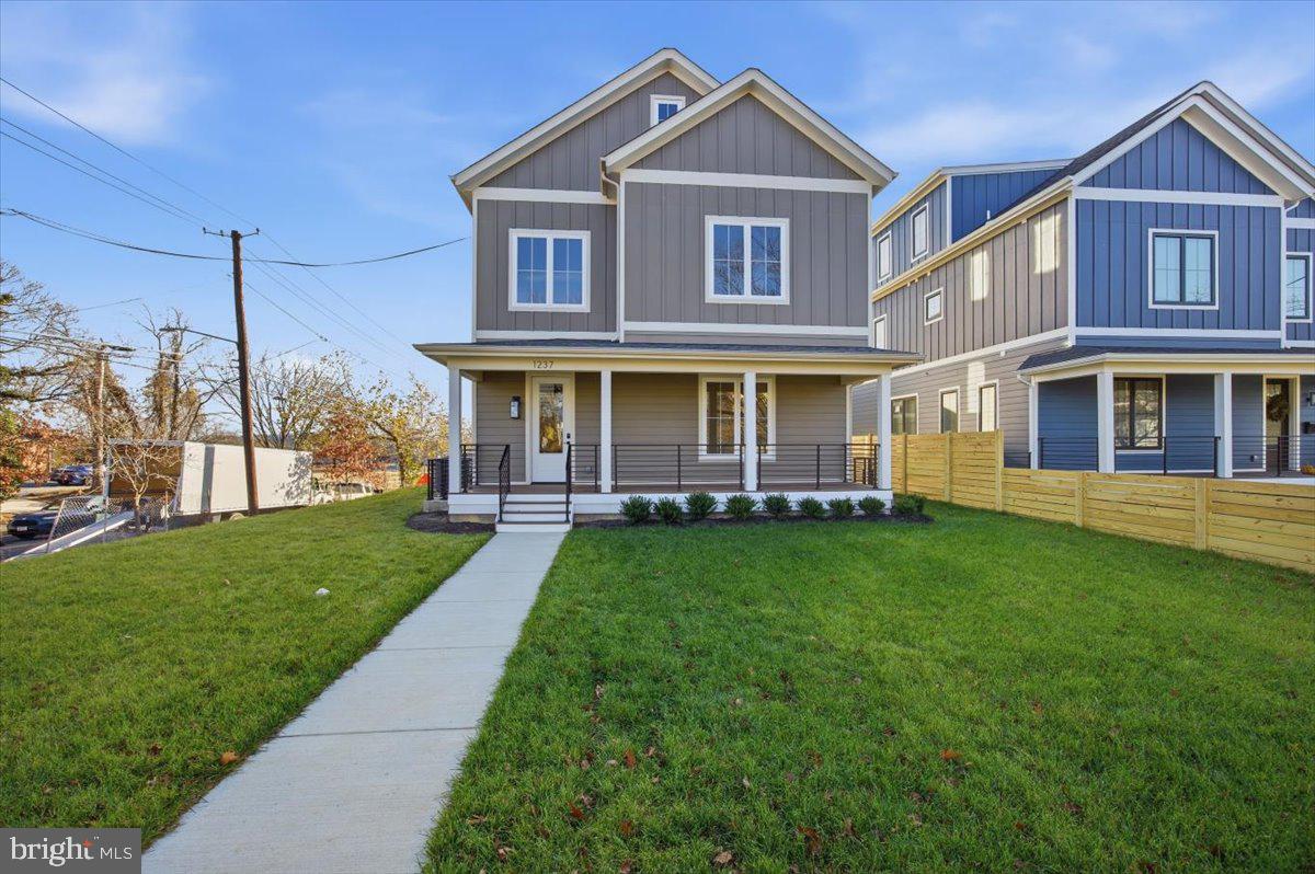 1237 FRANKLIN ST NE, WASHINGTON, District Of Columbia 20017, 6 Bedrooms Bedrooms, ,5 BathroomsBathrooms,Residential,For sale,1237 FRANKLIN ST NE,DCDC2233884 MLS # DCDC2233884