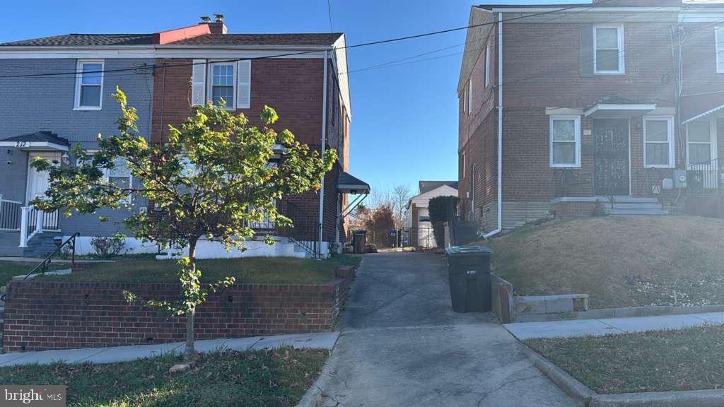 214 54TH ST SE, WASHINGTON, District Of Columbia 20019, 2 Bedrooms Bedrooms, ,2 BathroomsBathrooms,Residential,For sale,214 54TH ST SE,DCDC2233908 MLS # DCDC2233908
