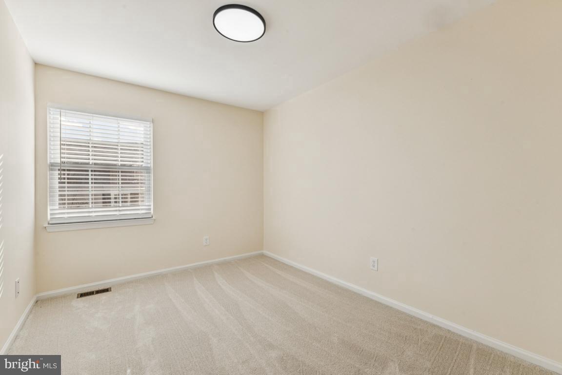 13723 AUTUMN VALE CT, CHANTILLY, Virginia 20151, 3 Bedrooms Bedrooms, ,2 BathroomsBathrooms,Residential,For sale,13723 AUTUMN VALE CT,VAFX2281538 MLS # VAFX2281538