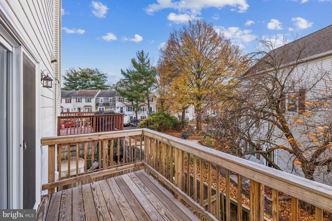 13723 AUTUMN VALE CT, CHANTILLY, Virginia 20151, 3 Bedrooms Bedrooms, ,2 BathroomsBathrooms,Residential,For sale,13723 AUTUMN VALE CT,VAFX2281538 MLS # VAFX2281538