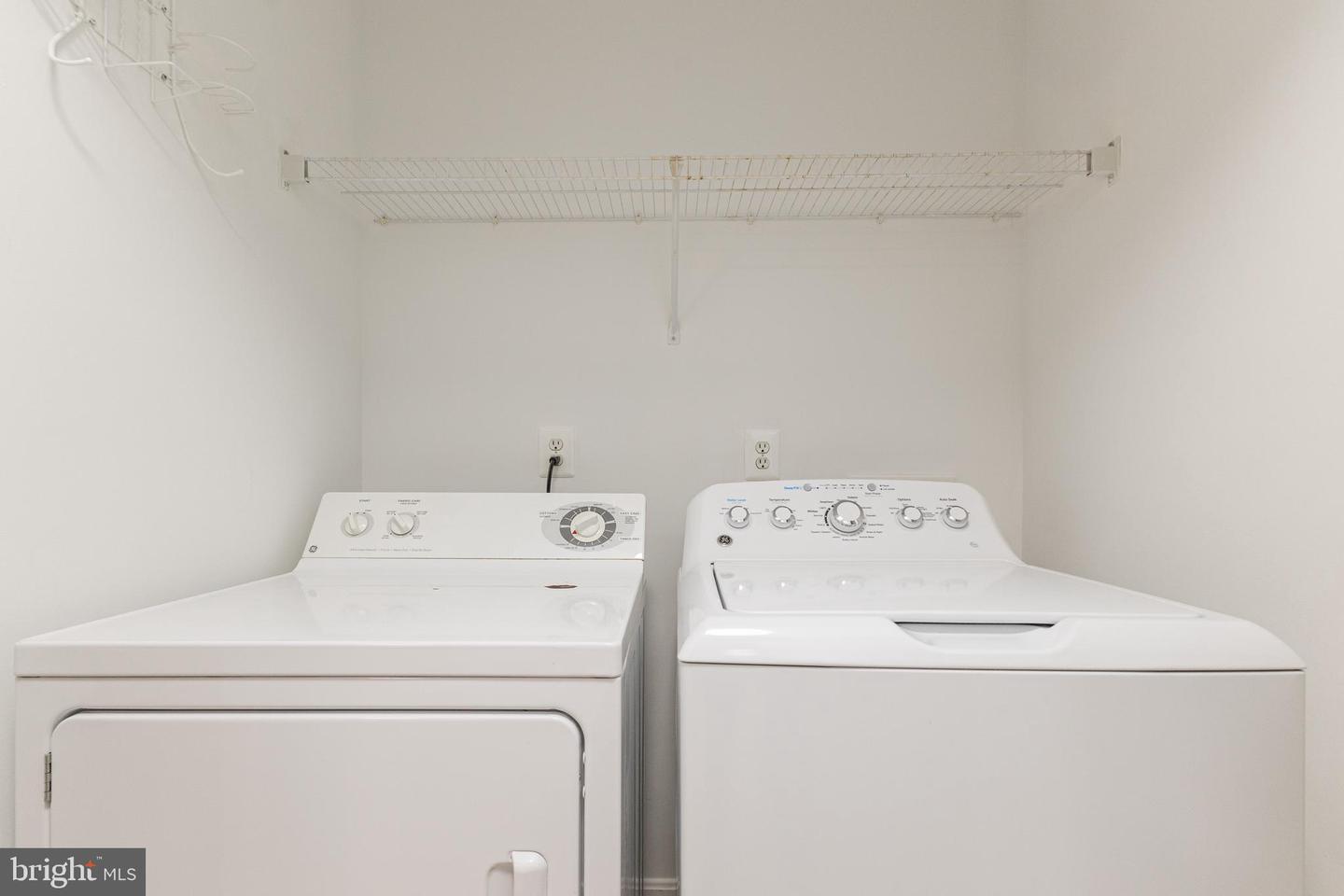 7734 SHARPSHOOTERS CT, MANASSAS, Virginia 20111, 5 Bedrooms Bedrooms, ,3 BathroomsBathrooms,Residential,For sale,7734 SHARPSHOOTERS CT,VAPW2108654 MLS # VAPW2108654