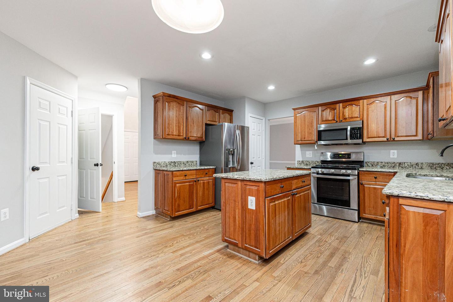 7734 SHARPSHOOTERS CT, MANASSAS, Virginia 20111, 5 Bedrooms Bedrooms, ,3 BathroomsBathrooms,Residential,For sale,7734 SHARPSHOOTERS CT,VAPW2108654 MLS # VAPW2108654