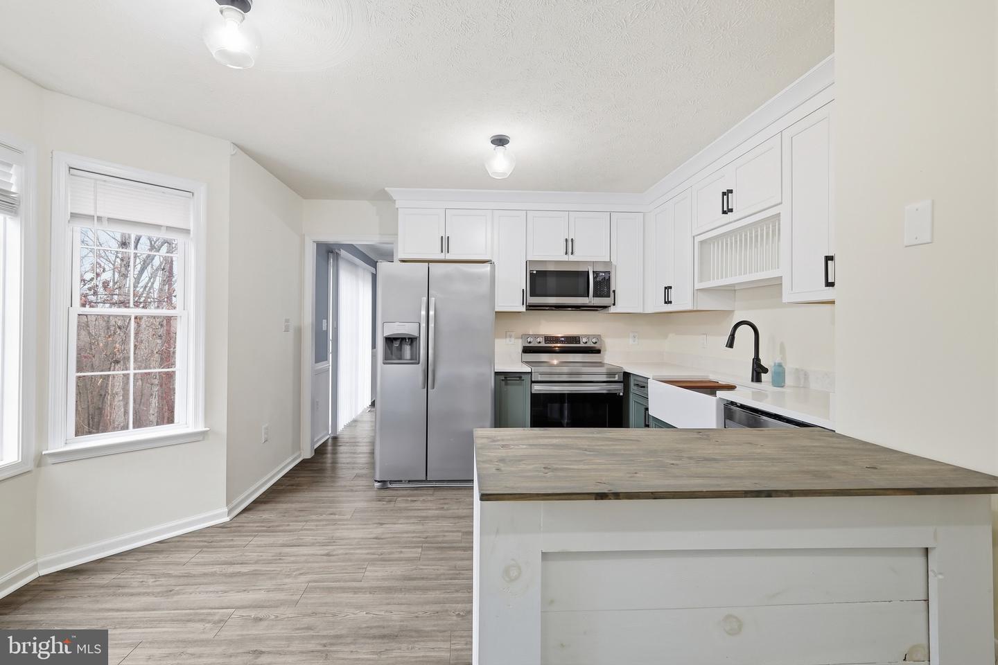 112 WALKER FARM DR, FRONT ROYAL, Virginia 22630, 3 Bedrooms Bedrooms, 10 Rooms Rooms,2 BathroomsBathrooms,Residential,For sale,112 WALKER FARM DR,VAWR2012904 MLS # VAWR2012904