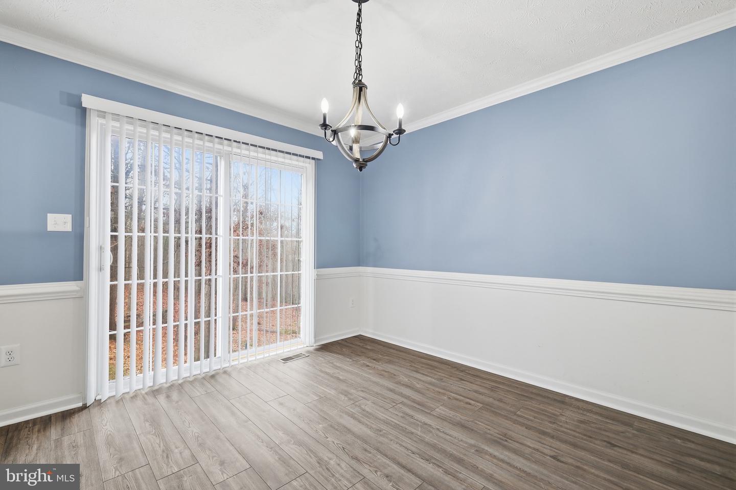 112 WALKER FARM DR, FRONT ROYAL, Virginia 22630, 3 Bedrooms Bedrooms, 10 Rooms Rooms,2 BathroomsBathrooms,Residential,For sale,112 WALKER FARM DR,VAWR2012904 MLS # VAWR2012904