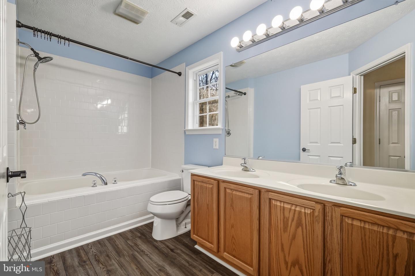 112 WALKER FARM DR, FRONT ROYAL, Virginia 22630, 3 Bedrooms Bedrooms, 10 Rooms Rooms,2 BathroomsBathrooms,Residential,For sale,112 WALKER FARM DR,VAWR2012904 MLS # VAWR2012904