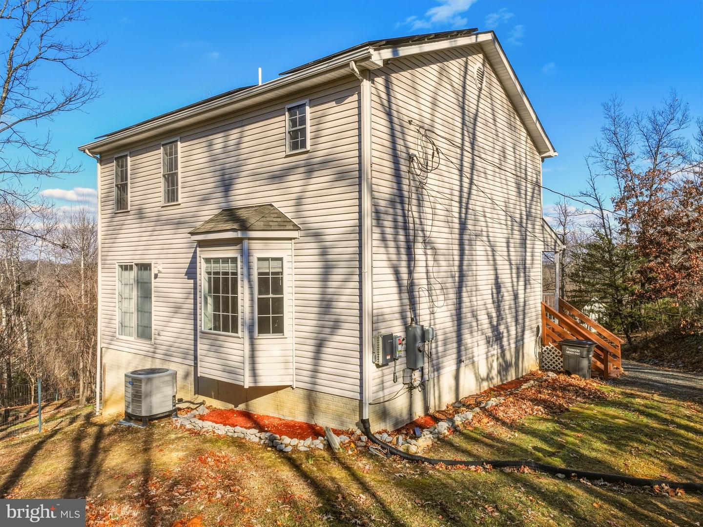 112 WALKER FARM DR, FRONT ROYAL, Virginia 22630, 3 Bedrooms Bedrooms, 10 Rooms Rooms,2 BathroomsBathrooms,Residential,For sale,112 WALKER FARM DR,VAWR2012904 MLS # VAWR2012904