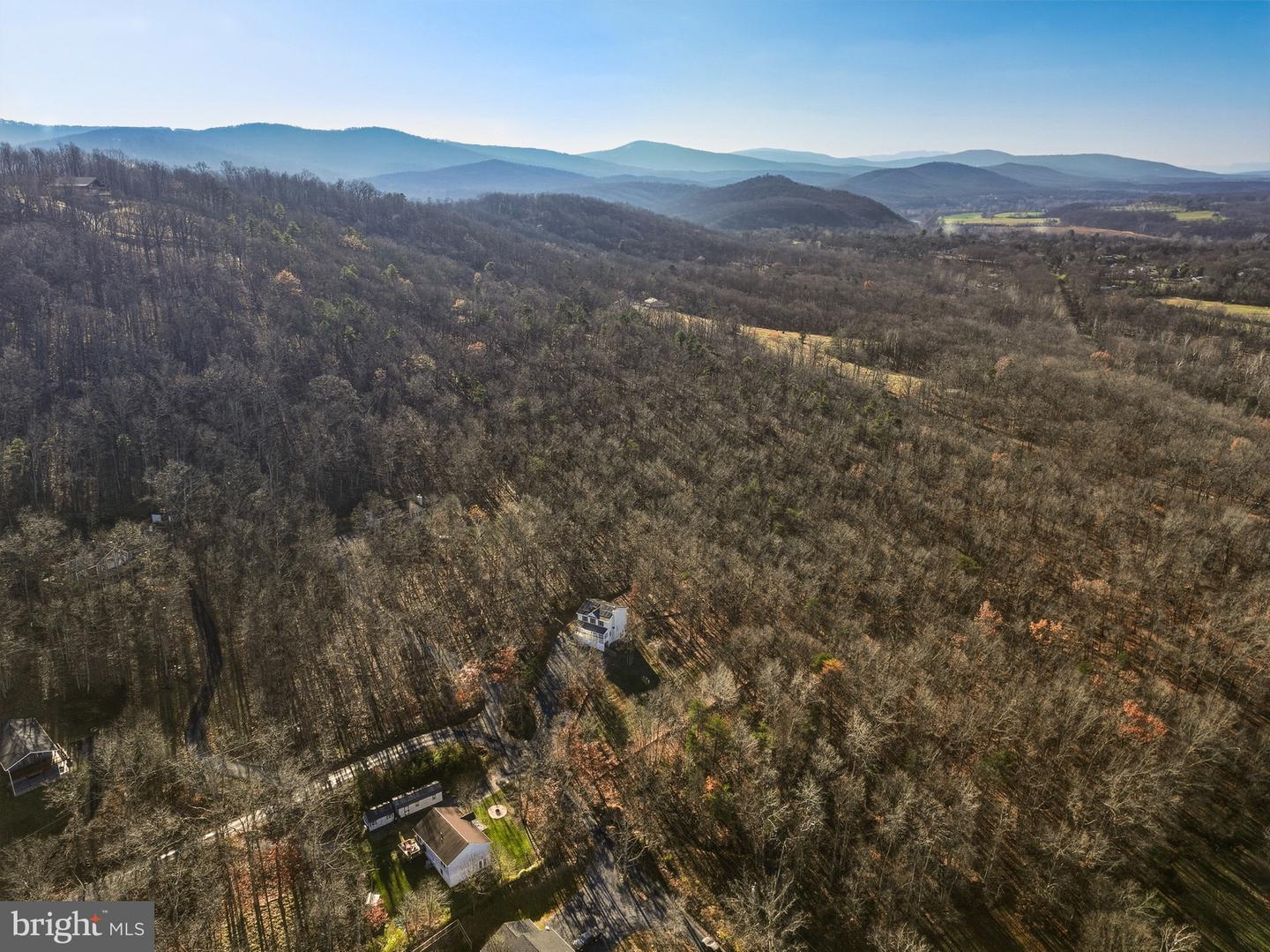 112 WALKER FARM DR, FRONT ROYAL, Virginia 22630, 3 Bedrooms Bedrooms, 10 Rooms Rooms,2 BathroomsBathrooms,Residential,For sale,112 WALKER FARM DR,VAWR2012904 MLS # VAWR2012904