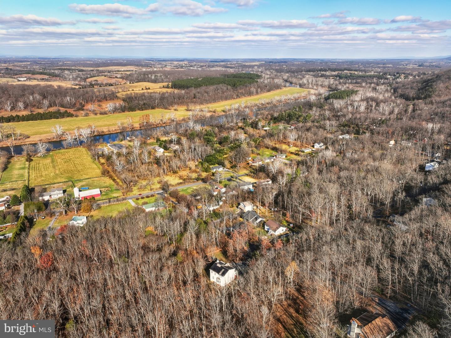 112 WALKER FARM DR, FRONT ROYAL, Virginia 22630, 3 Bedrooms Bedrooms, 10 Rooms Rooms,2 BathroomsBathrooms,Residential,For sale,112 WALKER FARM DR,VAWR2012904 MLS # VAWR2012904