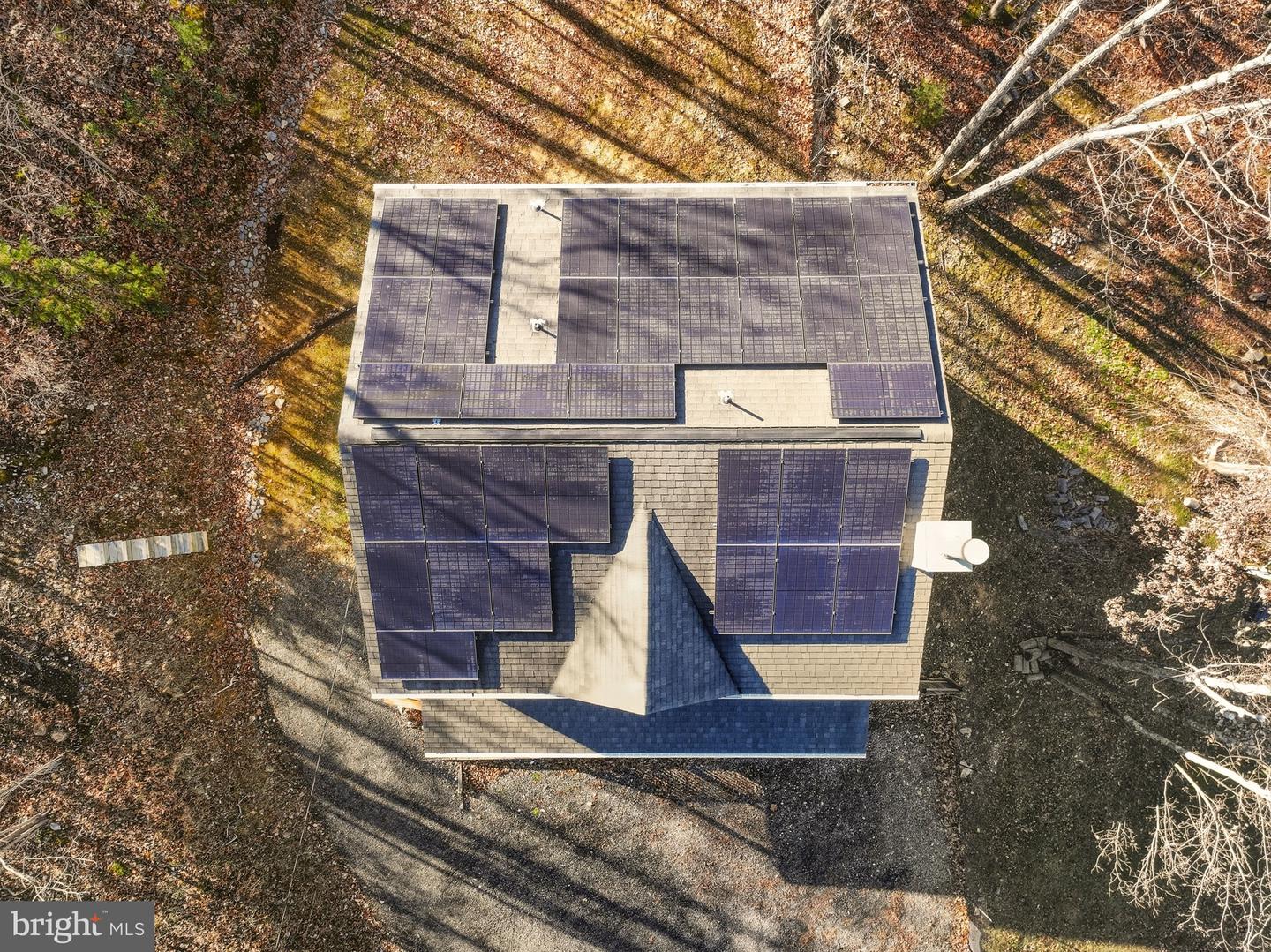 112 WALKER FARM DR, FRONT ROYAL, Virginia 22630, 3 Bedrooms Bedrooms, 10 Rooms Rooms,2 BathroomsBathrooms,Residential,For sale,112 WALKER FARM DR,VAWR2012904 MLS # VAWR2012904