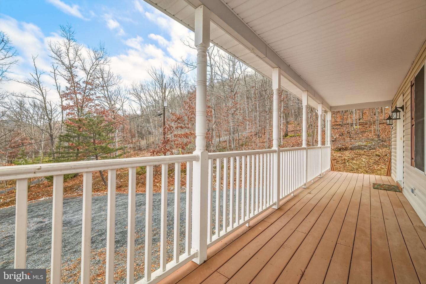 112 WALKER FARM DR, FRONT ROYAL, Virginia 22630, 3 Bedrooms Bedrooms, 10 Rooms Rooms,2 BathroomsBathrooms,Residential,For sale,112 WALKER FARM DR,VAWR2012904 MLS # VAWR2012904