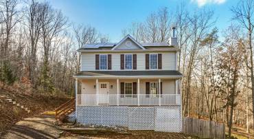 112 WALKER FARM DR, FRONT ROYAL, Virginia 22630, 3 Bedrooms Bedrooms, 10 Rooms Rooms,2 BathroomsBathrooms,Residential,For sale,112 WALKER FARM DR,VAWR2012904 MLS # VAWR2012904