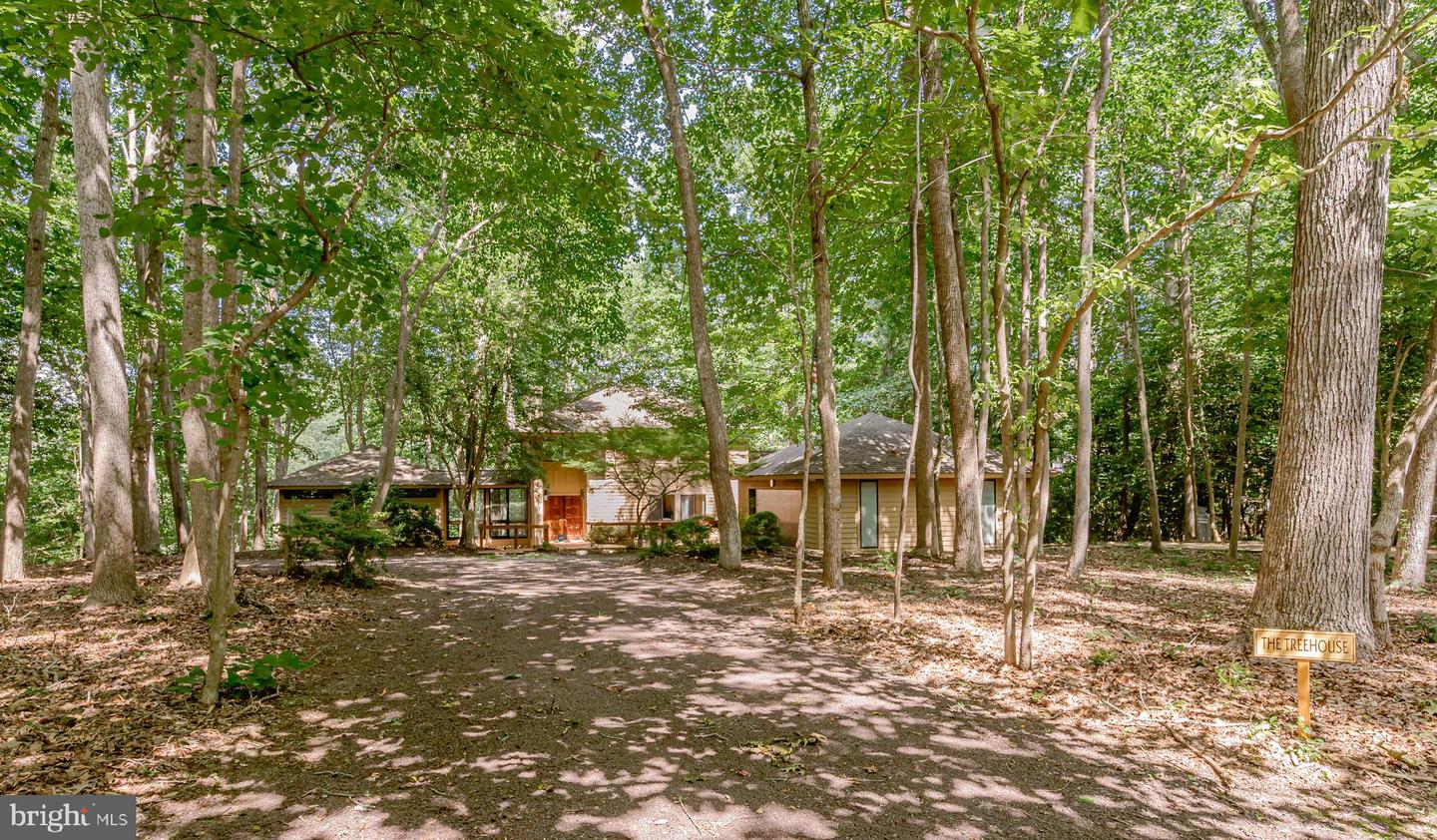 941 WILTON COVES DR, HARTFIELD, Virginia 23071, 7 Bedrooms Bedrooms, 7 Rooms Rooms,5 BathroomsBathrooms,Residential,For sale,941 WILTON COVES DR,VAMX2000272 MLS # VAMX2000272