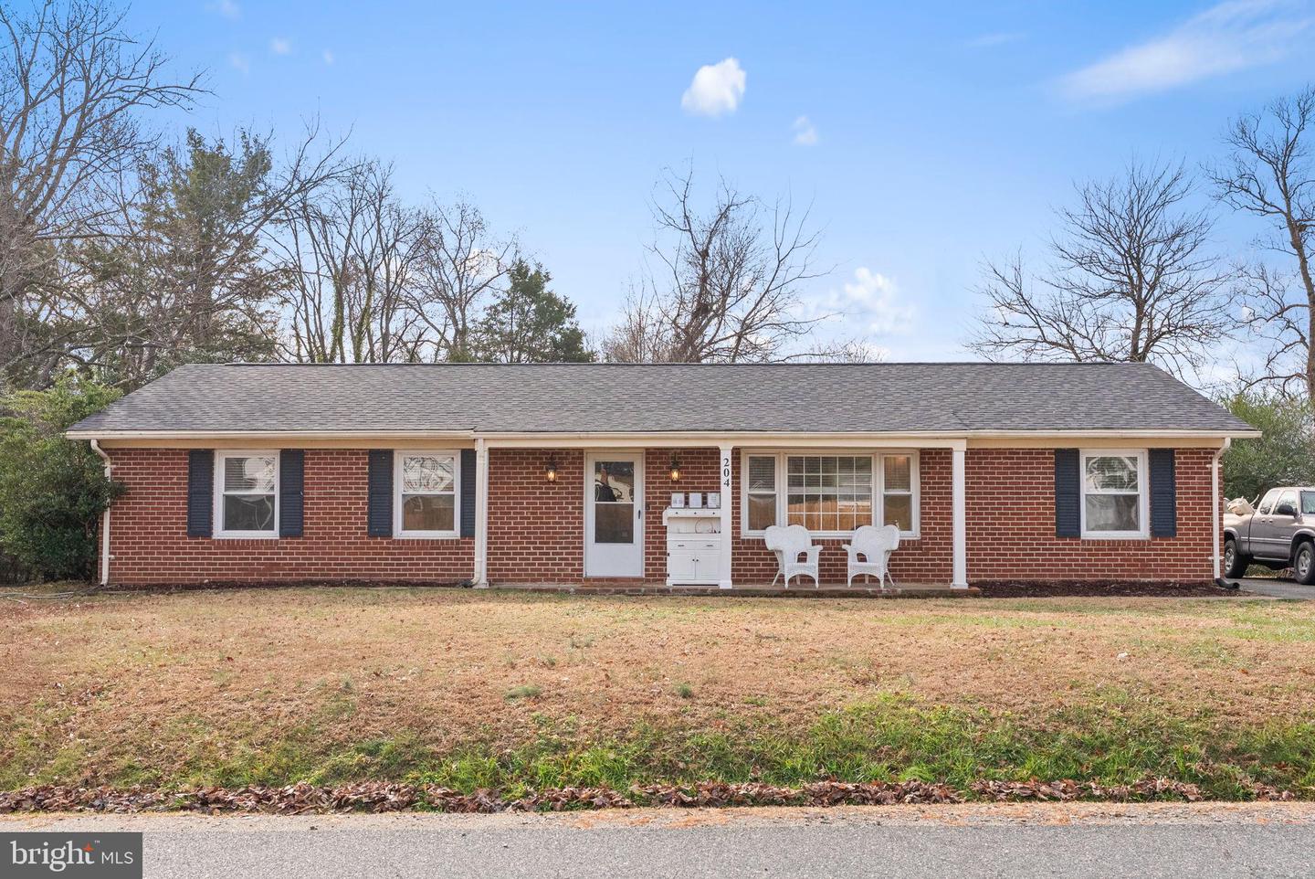 204 REDWOOD, FREDERICKSBURG, Virginia 22408, 3 Bedrooms Bedrooms, 5 Rooms Rooms,2 BathroomsBathrooms,Residential,For sale,204 REDWOOD,VASP2037994 MLS # VASP2037994