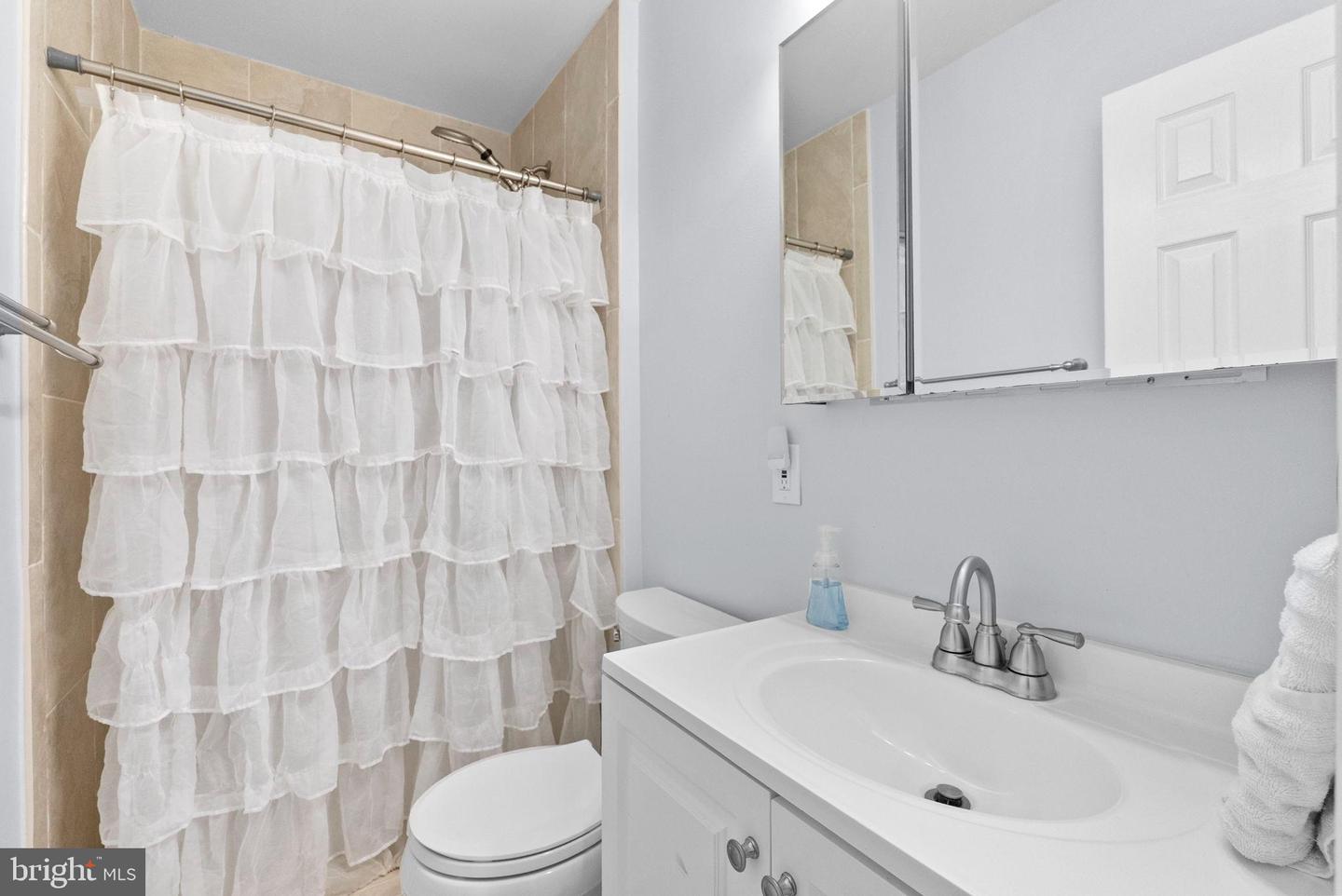 204 REDWOOD, FREDERICKSBURG, Virginia 22408, 3 Bedrooms Bedrooms, 5 Rooms Rooms,2 BathroomsBathrooms,Residential,For sale,204 REDWOOD,VASP2037994 MLS # VASP2037994