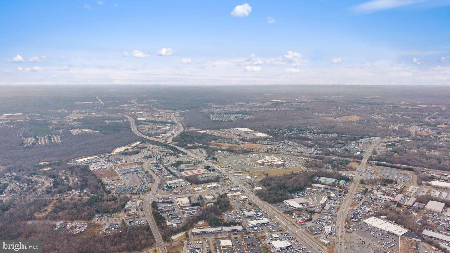 204 REDWOOD, FREDERICKSBURG, Virginia 22408, 3 Bedrooms Bedrooms, 5 Rooms Rooms,2 BathroomsBathrooms,Residential,For sale,204 REDWOOD,VASP2037994 MLS # VASP2037994