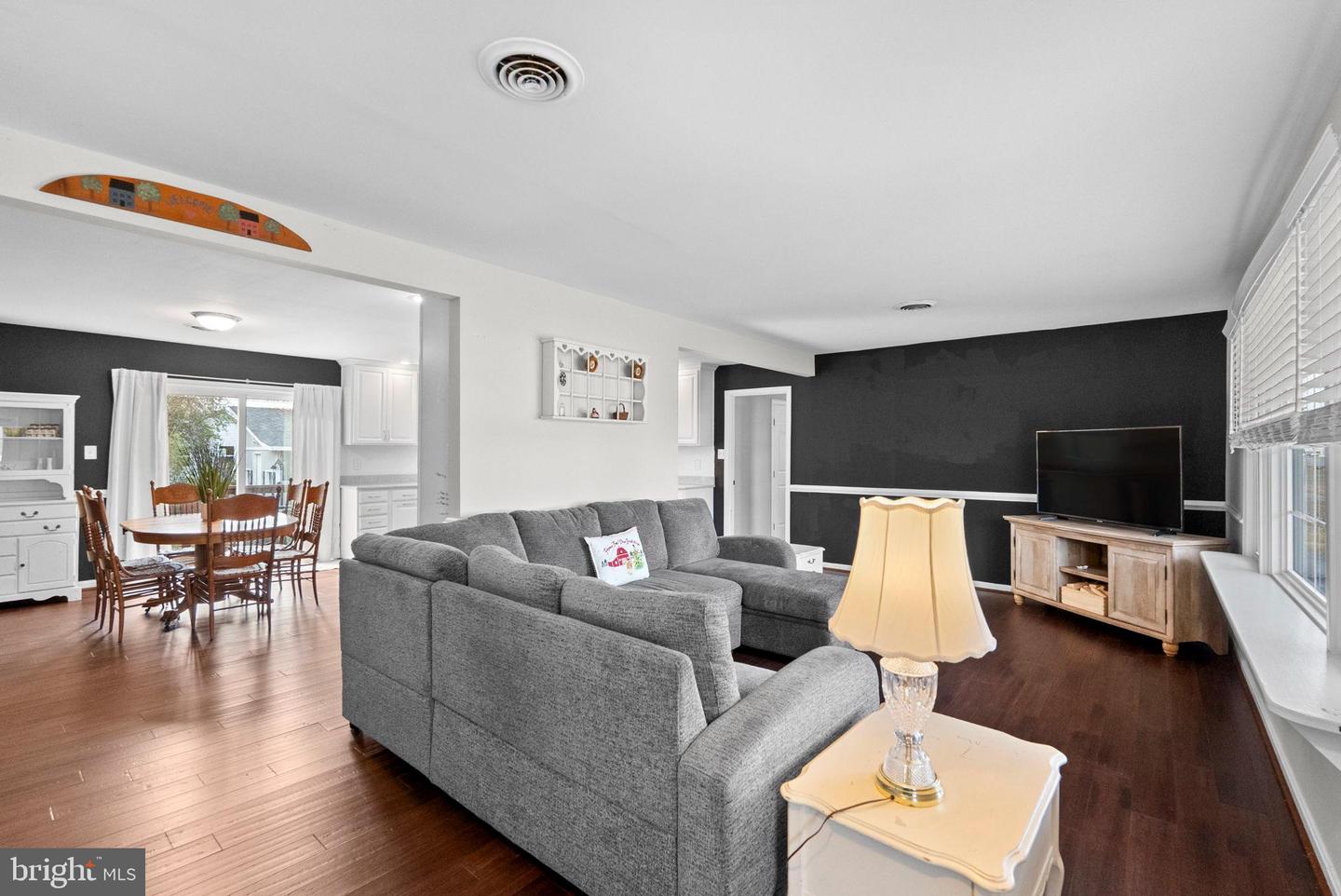 204 REDWOOD, FREDERICKSBURG, Virginia 22408, 3 Bedrooms Bedrooms, 5 Rooms Rooms,2 BathroomsBathrooms,Residential,For sale,204 REDWOOD,VASP2037994 MLS # VASP2037994