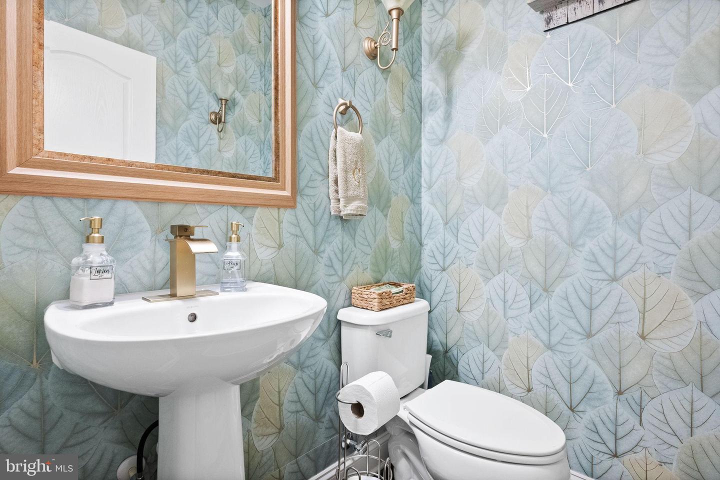 24469 ISLAND POOL CT, ALDIE, Virginia 20105, 5 Bedrooms Bedrooms, 19 Rooms Rooms,3 BathroomsBathrooms,Residential,For sale,24469 ISLAND POOL CT,VALO2111994 MLS # VALO2111994 24469 ISLAND POOL CT, ALDIE, Virginia 20105, 5 Bedrooms Bedrooms, 19 Rooms Rooms,3 BathroomsBathrooms,Residential,For sale,24469 ISLAND POOL CT,VALO2111994 MLS # VALO2111994