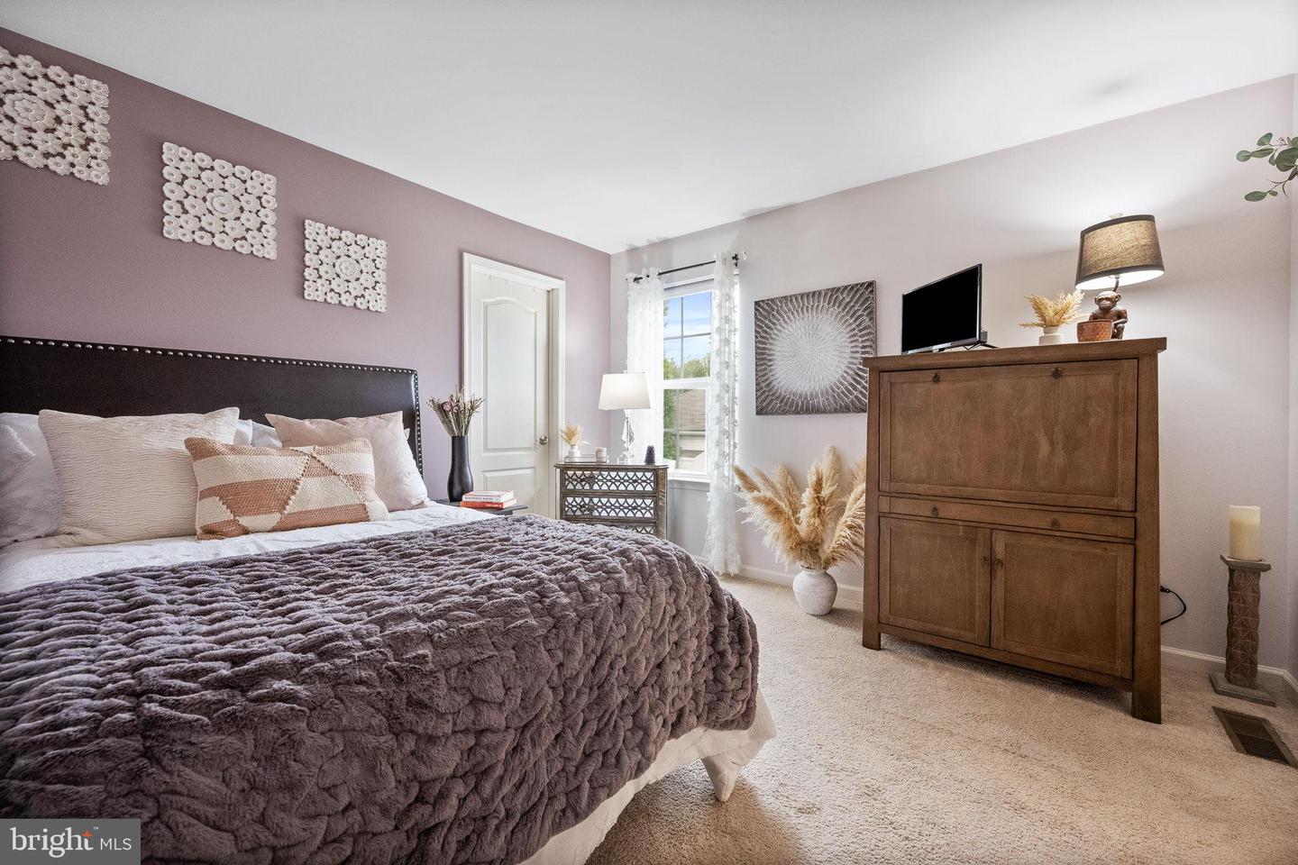 24469 ISLAND POOL CT, ALDIE, Virginia 20105, 5 Bedrooms Bedrooms, 19 Rooms Rooms,3 BathroomsBathrooms,Residential,For sale,24469 ISLAND POOL CT,VALO2111994 MLS # VALO2111994 24469 ISLAND POOL CT, ALDIE, Virginia 20105, 5 Bedrooms Bedrooms, 19 Rooms Rooms,3 BathroomsBathrooms,Residential,For sale,24469 ISLAND POOL CT,VALO2111994 MLS # VALO2111994