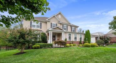 24469 ISLAND POOL CT, ALDIE, Virginia 20105, 5 Bedrooms Bedrooms, 19 Rooms Rooms,3 BathroomsBathrooms,Residential,For sale,24469 ISLAND POOL CT,VALO2111994 MLS # VALO2111994