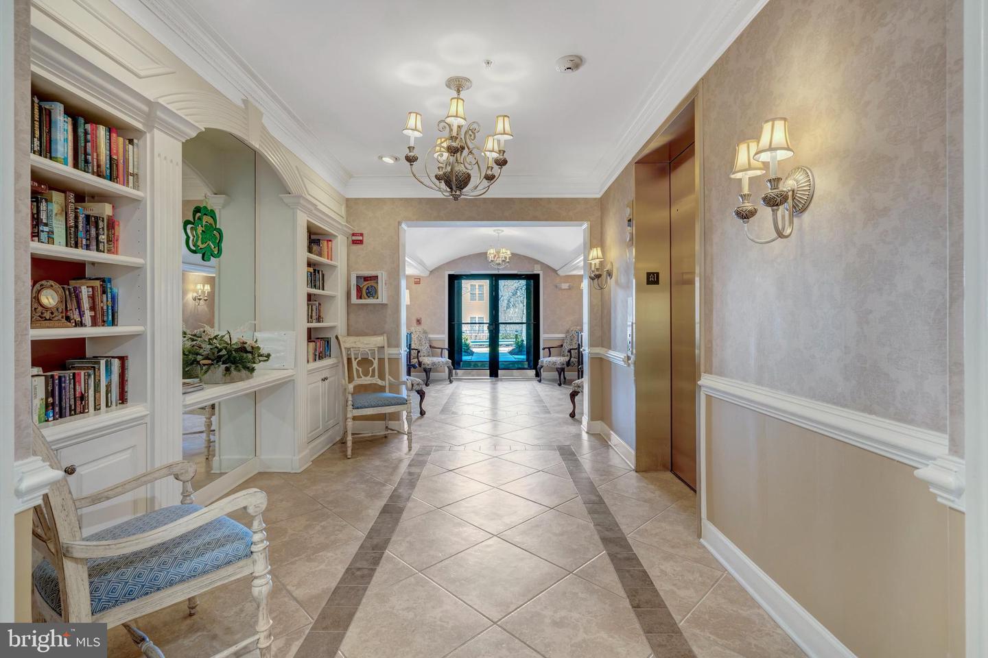 7065 HERITAGE HUNT DR #108, GAINESVILLE, Virginia 20155, 2 Bedrooms Bedrooms, ,2 BathroomsBathrooms,Residential,For sale,7065 HERITAGE HUNT DR #108,VAPW2108662 MLS # VAPW2108662