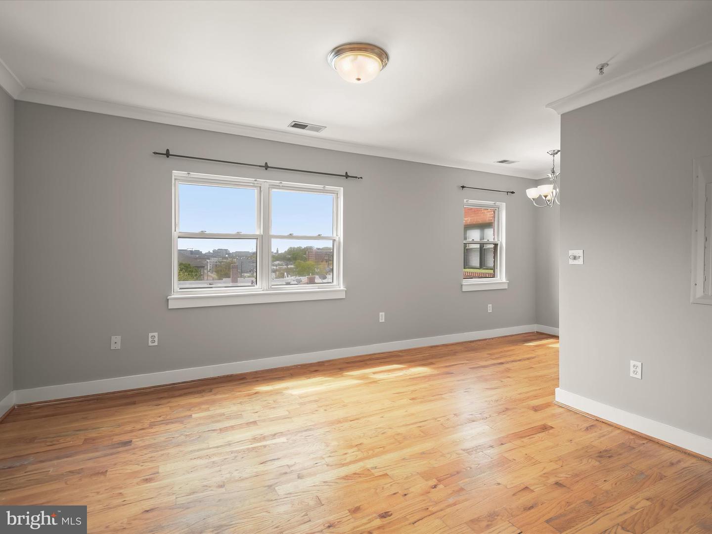 2615 4TH ST NE #303, WASHINGTON, District Of Columbia 20002, 1 Bedroom Bedrooms, ,1 BathroomBathrooms,Residential,For sale,2615 4TH ST NE #303,DCDC2233968 MLS # DCDC2233968