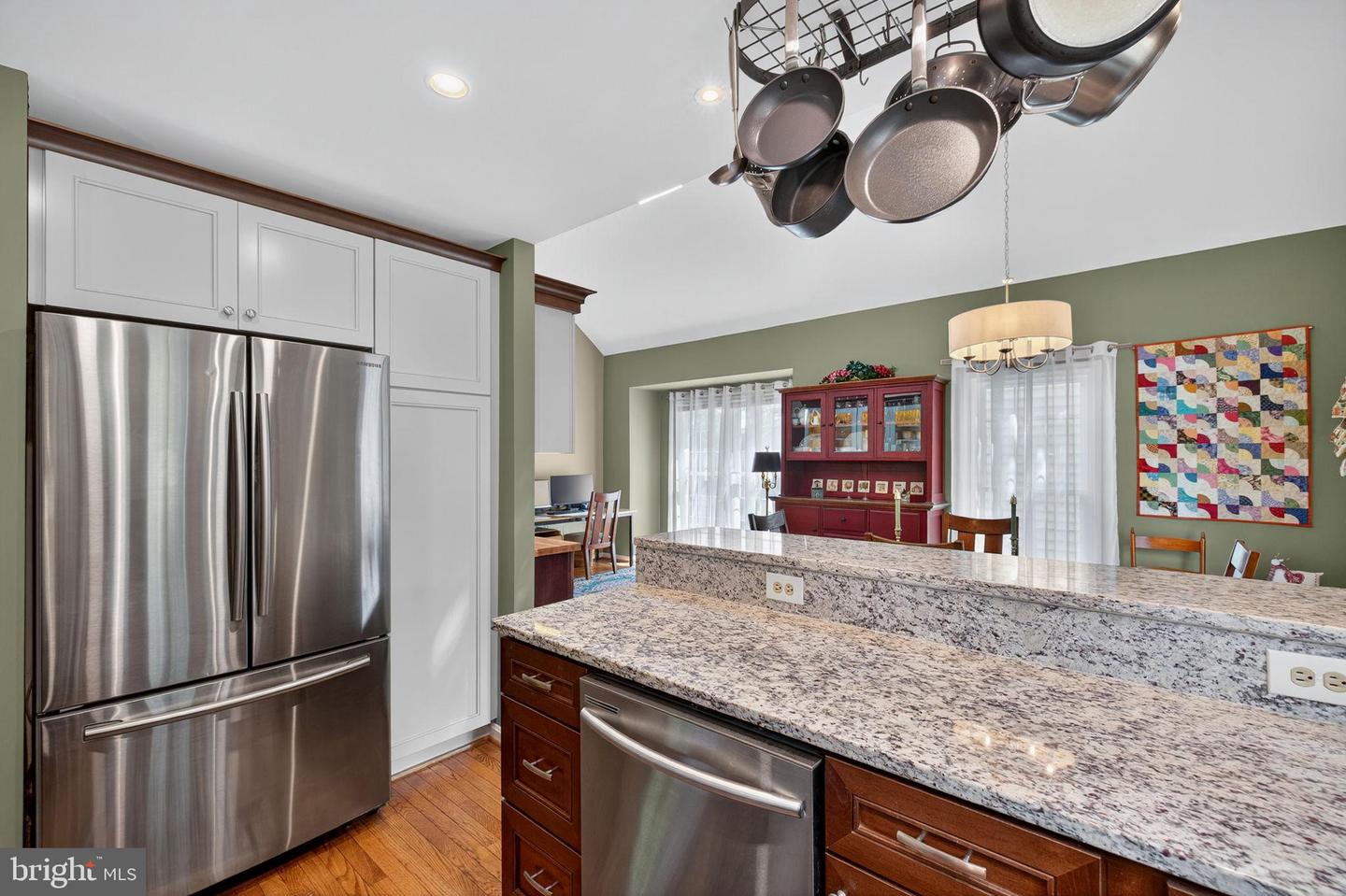 15 LINDEN HILL WAY SW, LEESBURG, Virginia 20175, 3 Bedrooms Bedrooms, ,3 BathroomsBathrooms,Residential,For sale,15 LINDEN HILL WAY SW,VALO2112008 MLS # VALO2112008