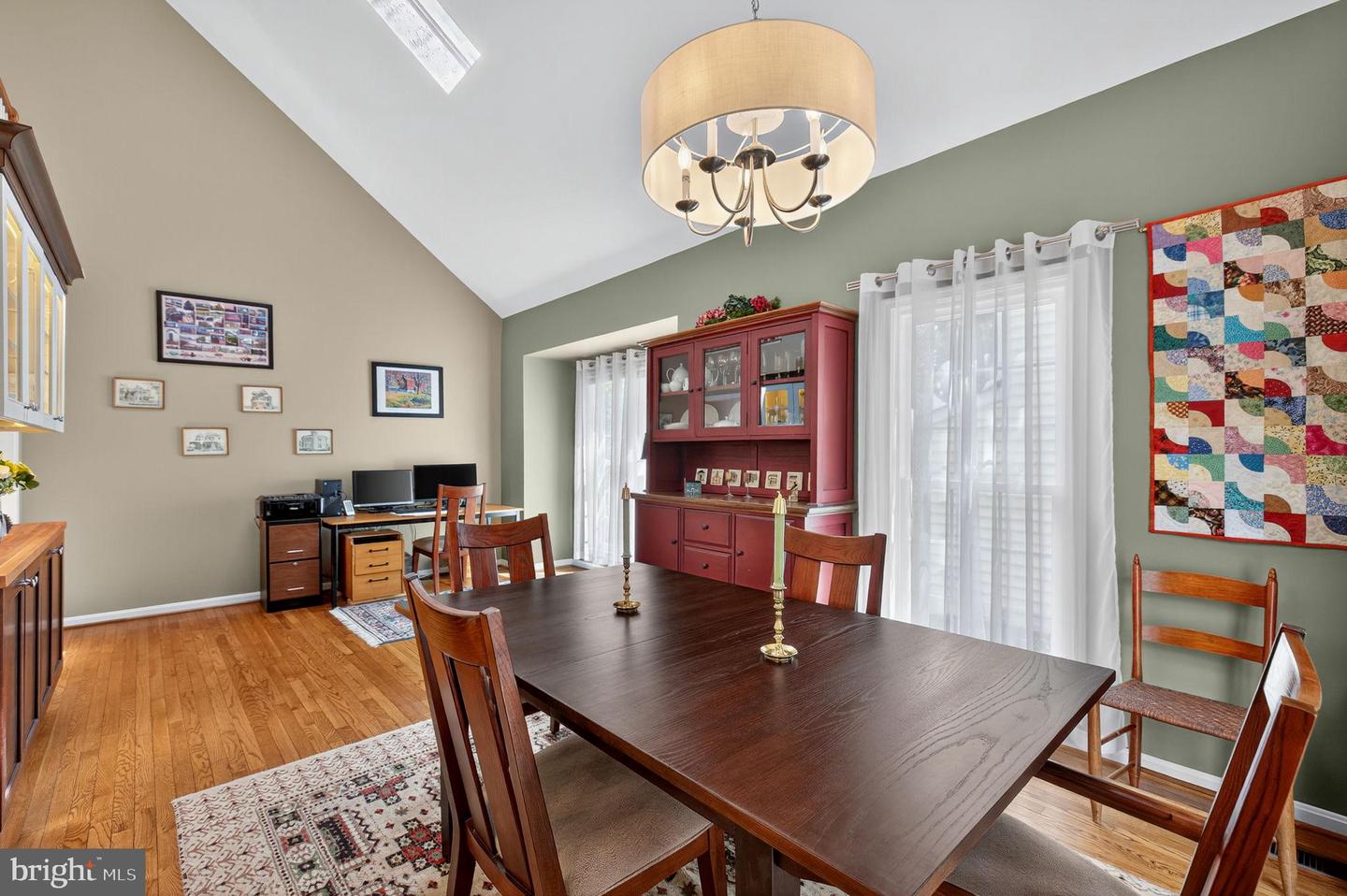 15 LINDEN HILL WAY SW, LEESBURG, Virginia 20175, 3 Bedrooms Bedrooms, ,3 BathroomsBathrooms,Residential,For sale,15 LINDEN HILL WAY SW,VALO2112008 MLS # VALO2112008