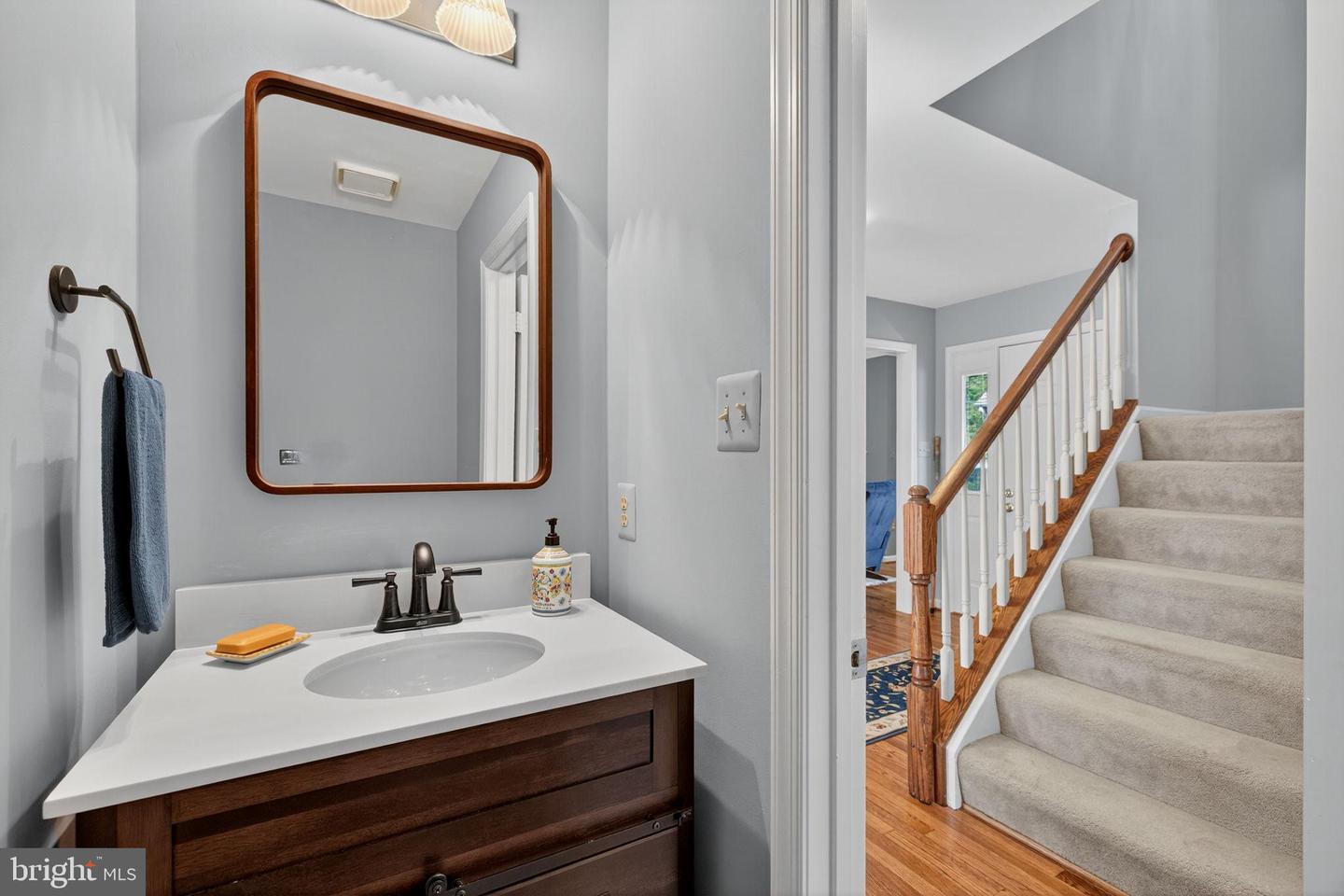 15 LINDEN HILL WAY SW, LEESBURG, Virginia 20175, 3 Bedrooms Bedrooms, ,3 BathroomsBathrooms,Residential,For sale,15 LINDEN HILL WAY SW,VALO2112008 MLS # VALO2112008