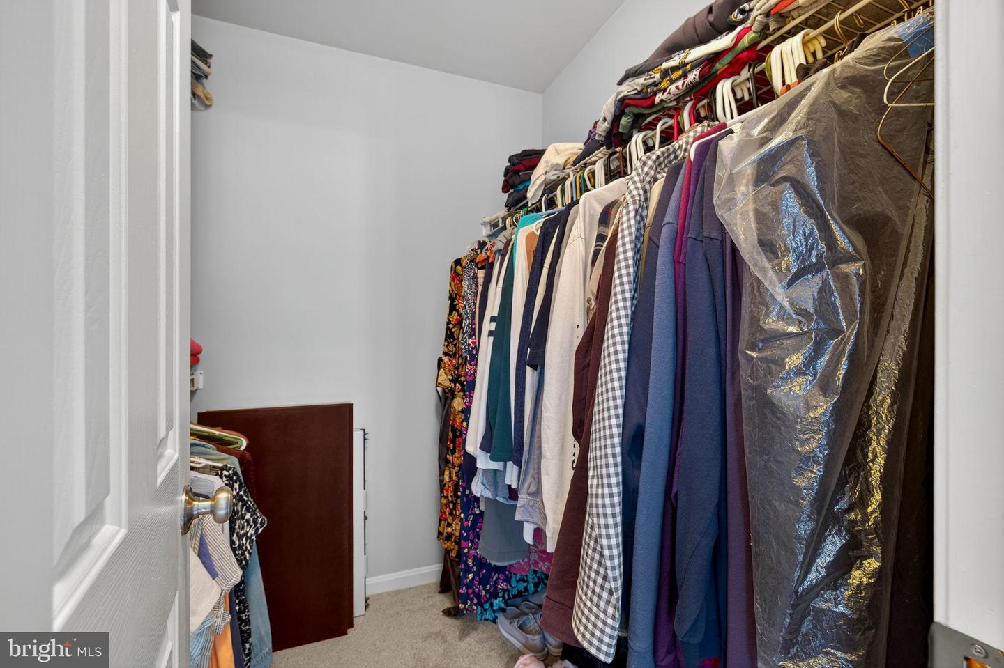 15 LINDEN HILL WAY SW, LEESBURG, Virginia 20175, 3 Bedrooms Bedrooms, ,3 BathroomsBathrooms,Residential,For sale,15 LINDEN HILL WAY SW,VALO2112008 MLS # VALO2112008