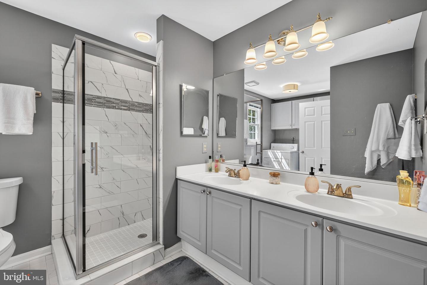 15 LINDEN HILL WAY SW, LEESBURG, Virginia 20175, 3 Bedrooms Bedrooms, ,3 BathroomsBathrooms,Residential,For sale,15 LINDEN HILL WAY SW,VALO2112008 MLS # VALO2112008