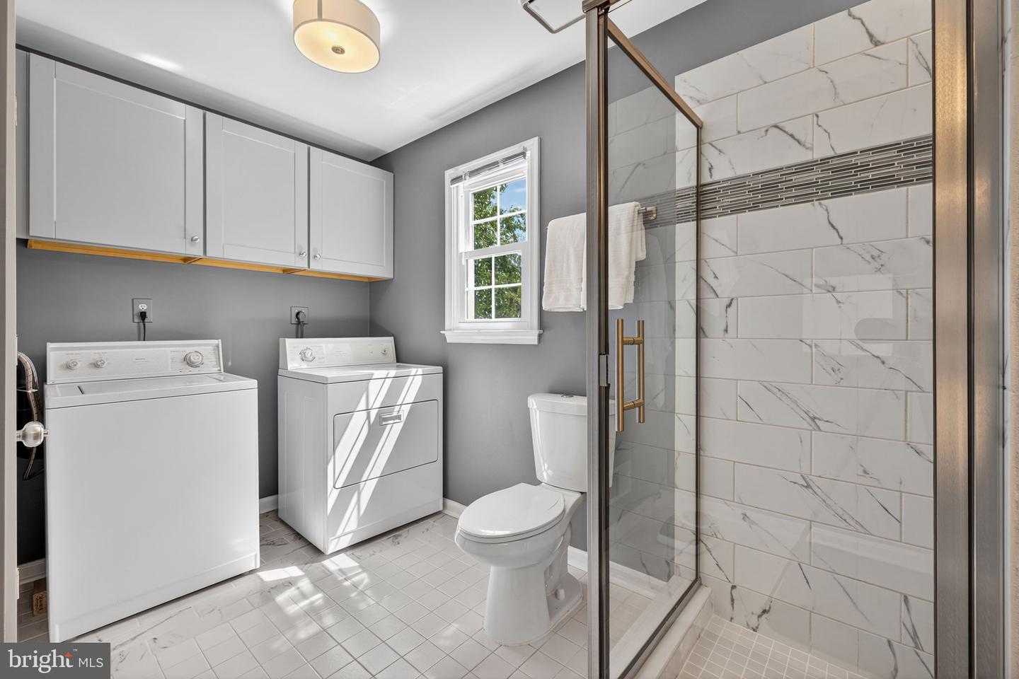 15 LINDEN HILL WAY SW, LEESBURG, Virginia 20175, 3 Bedrooms Bedrooms, ,3 BathroomsBathrooms,Residential,For sale,15 LINDEN HILL WAY SW,VALO2112008 MLS # VALO2112008