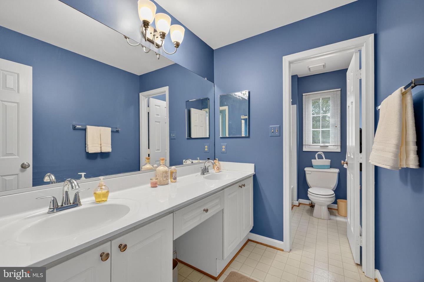 15 LINDEN HILL WAY SW, LEESBURG, Virginia 20175, 3 Bedrooms Bedrooms, ,3 BathroomsBathrooms,Residential,For sale,15 LINDEN HILL WAY SW,VALO2112008 MLS # VALO2112008