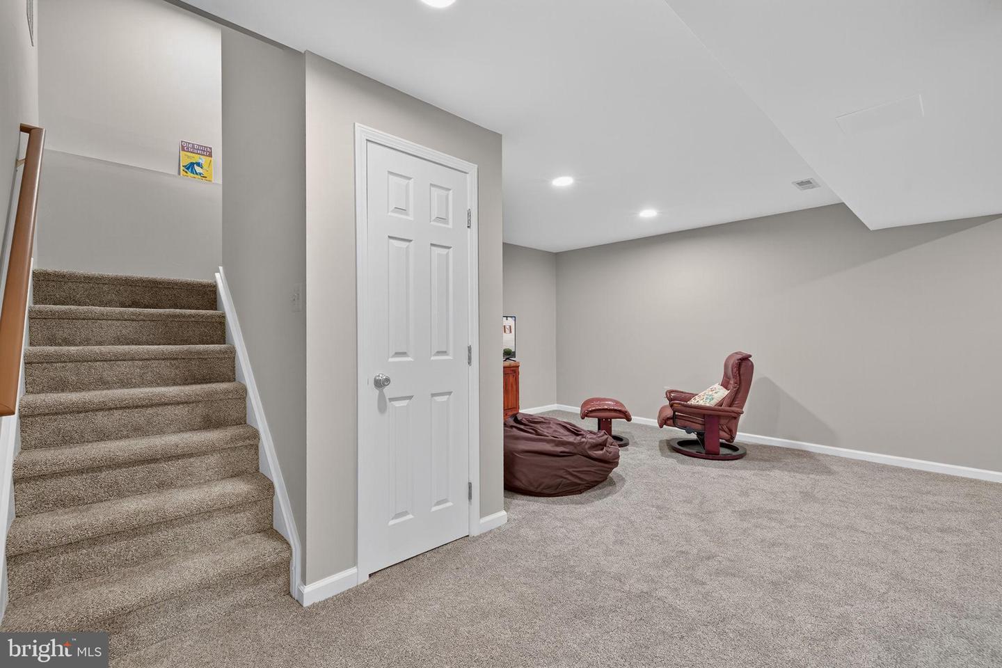 15 LINDEN HILL WAY SW, LEESBURG, Virginia 20175, 3 Bedrooms Bedrooms, ,3 BathroomsBathrooms,Residential,For sale,15 LINDEN HILL WAY SW,VALO2112008 MLS # VALO2112008