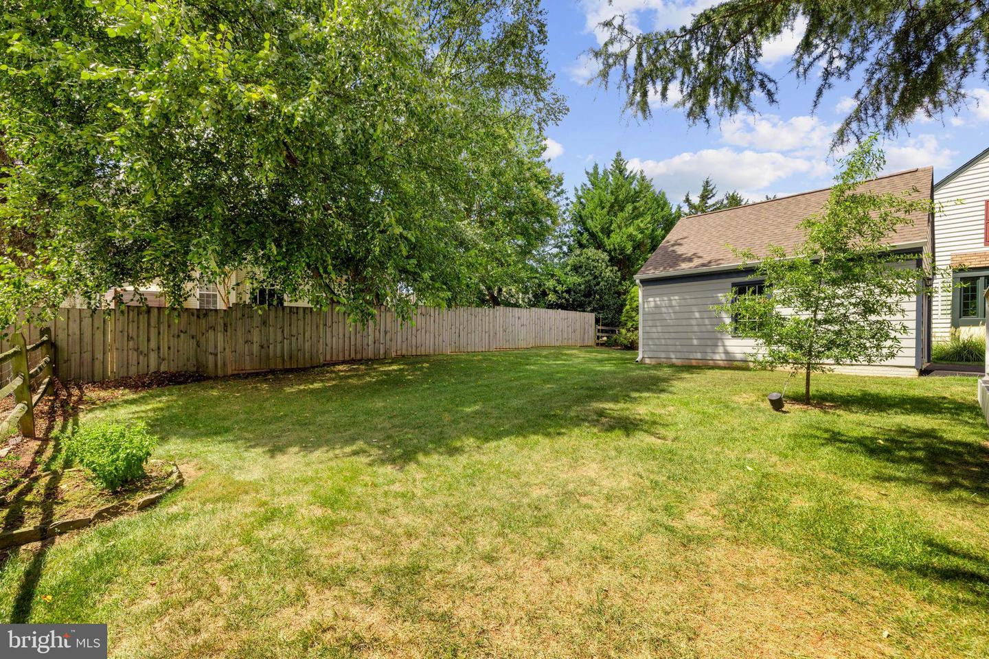 15 LINDEN HILL WAY SW, LEESBURG, Virginia 20175, 3 Bedrooms Bedrooms, ,3 BathroomsBathrooms,Residential,For sale,15 LINDEN HILL WAY SW,VALO2112008 MLS # VALO2112008