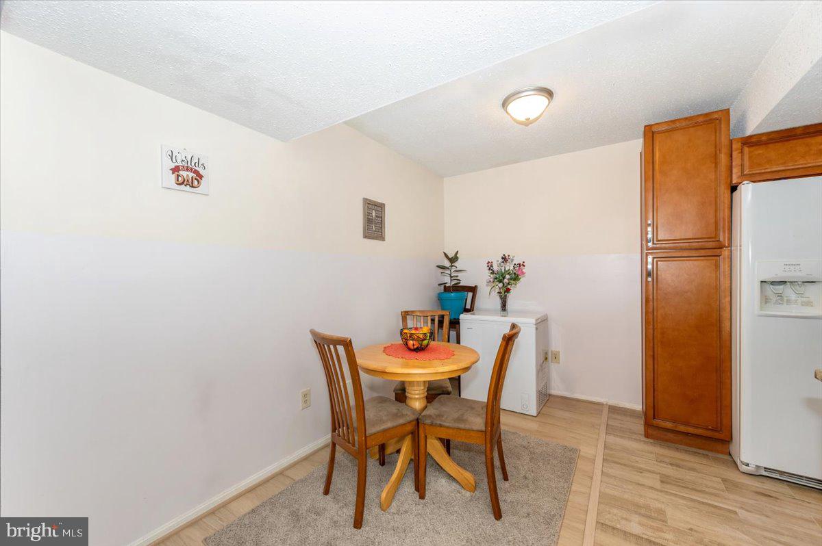 117 FORT EVANS RD SE #A, LEESBURG, Virginia 20175, 2 Bedrooms Bedrooms, ,2 BathroomsBathrooms,Residential,For sale,117 FORT EVANS RD SE #A,VALO2112010 MLS # VALO2112010