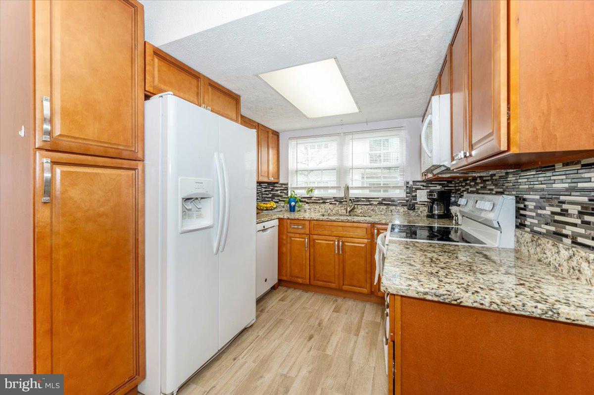 117 FORT EVANS RD SE #A, LEESBURG, Virginia 20175, 2 Bedrooms Bedrooms, ,2 BathroomsBathrooms,Residential,For sale,117 FORT EVANS RD SE #A,VALO2112010 MLS # VALO2112010