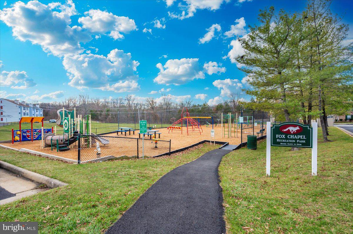 117 FORT EVANS RD SE #A, LEESBURG, Virginia 20175, 2 Bedrooms Bedrooms, ,2 BathroomsBathrooms,Residential,For sale,117 FORT EVANS RD SE #A,VALO2112010 MLS # VALO2112010