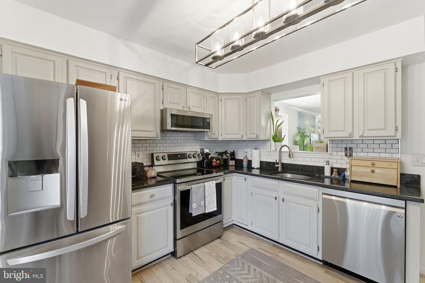 5724 HARRIER DR, CLIFTON, Virginia 20124, 2 Bedrooms Bedrooms, ,3 BathroomsBathrooms,Residential,For sale,5724 HARRIER DR,VAFX2281506 MLS # VAFX2281506