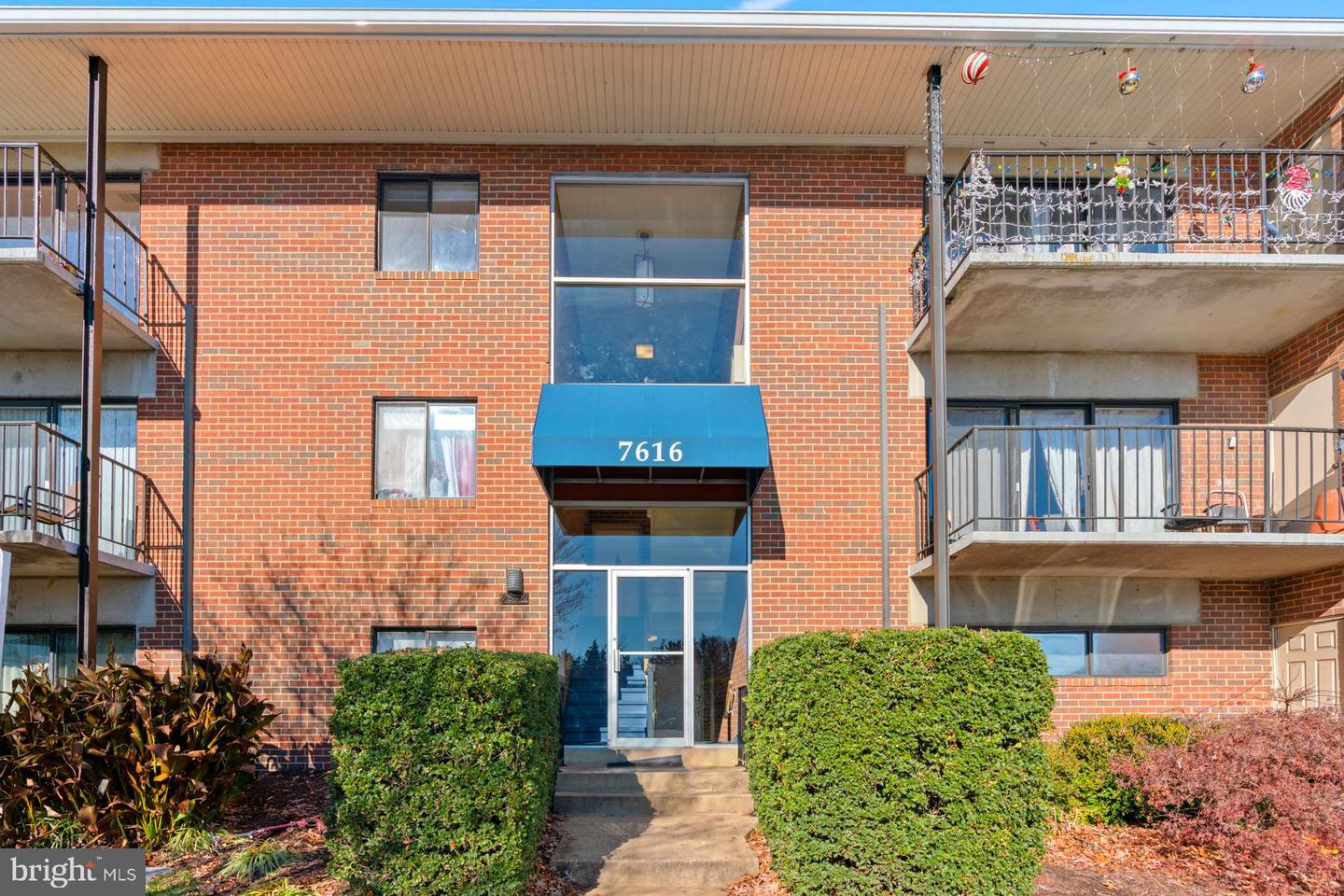 7616 SAVANNAH ST #16/201, FALLS CHURCH, Virginia 22043, 3 Bedrooms Bedrooms, 4 Rooms Rooms,1 BathroomBathrooms,Residential,For sale,7616 SAVANNAH ST #16/201,VAFX2281518 MLS # VAFX2281518