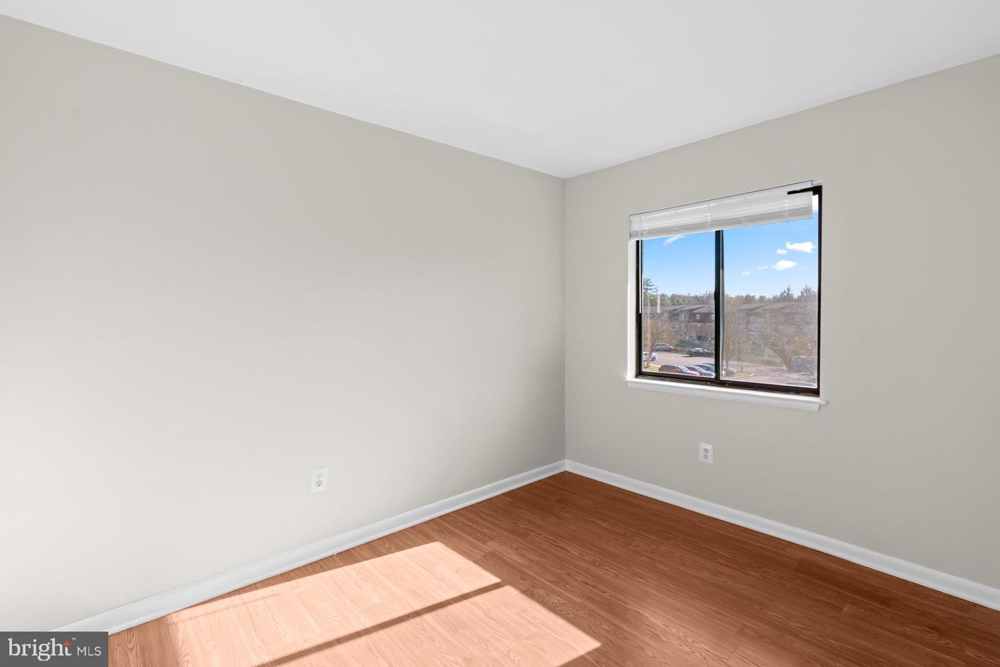 7616 SAVANNAH ST #16/201, FALLS CHURCH, Virginia 22043, 3 Bedrooms Bedrooms, 4 Rooms Rooms,1 BathroomBathrooms,Residential,For sale,7616 SAVANNAH ST #16/201,VAFX2281518 MLS # VAFX2281518