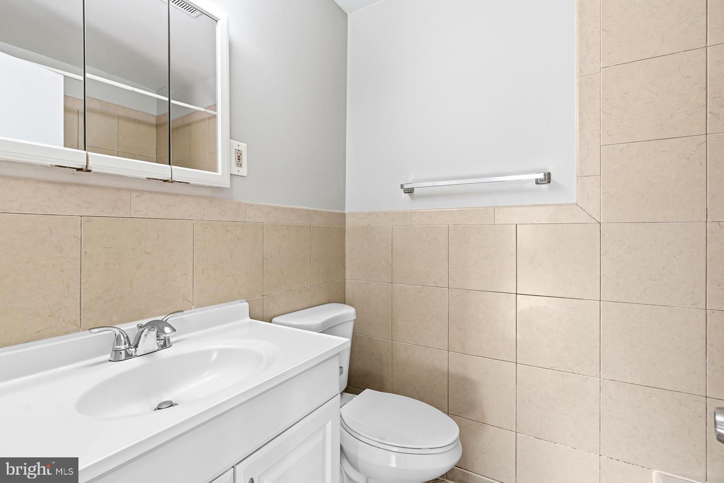 7616 SAVANNAH ST #16/201, FALLS CHURCH, Virginia 22043, 3 Bedrooms Bedrooms, 4 Rooms Rooms,1 BathroomBathrooms,Residential,For sale,7616 SAVANNAH ST #16/201,VAFX2281518 MLS # VAFX2281518